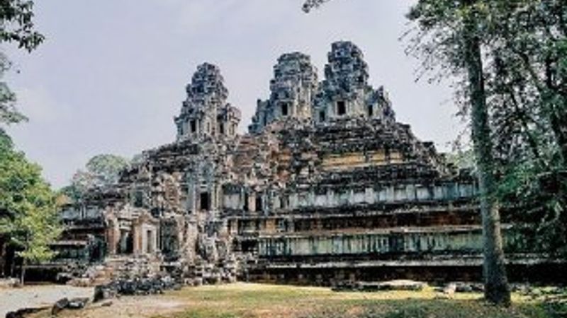 Kamboçya ile vizeler kaldırıldı