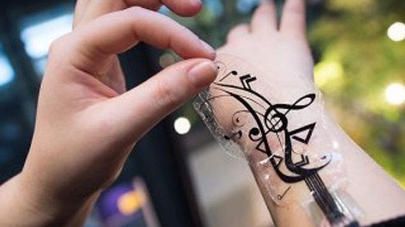 Elektronik cihazlar tene dokunularak yönetilecek