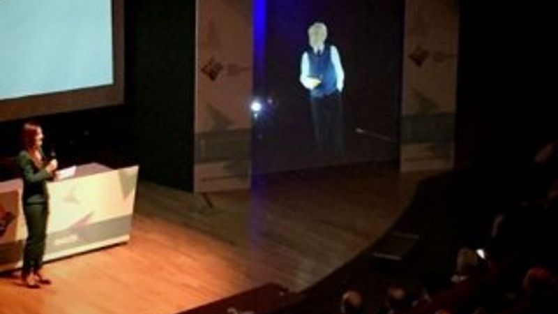 Graham Bell'den telefon fırçası