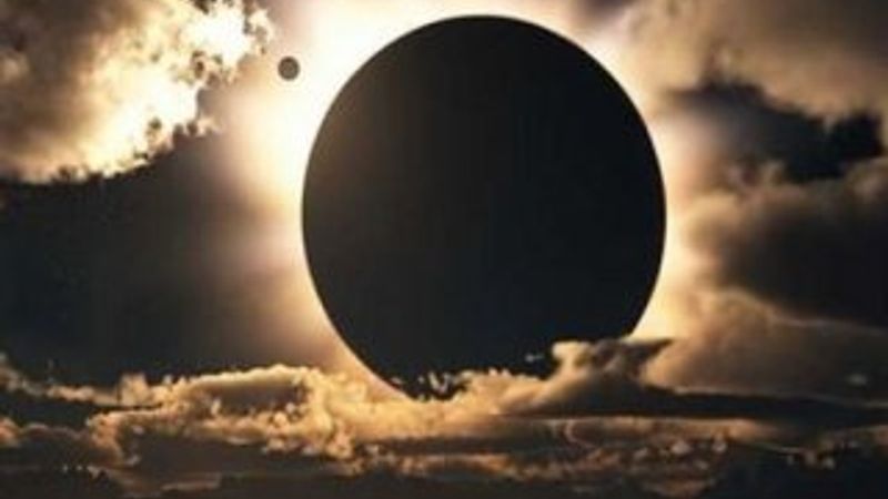 Uzmanlar uyardı: Güneş tutulurken selfie çekmeyin