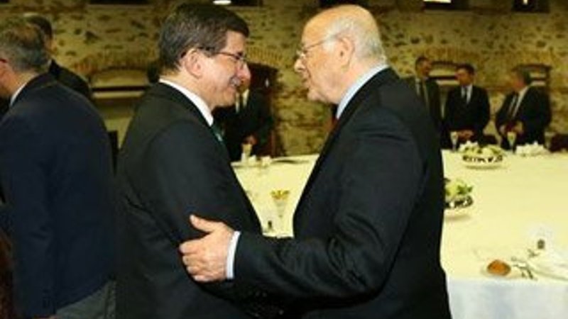 Davutoğlu Alevi dernek temsilcileriyle buluştu