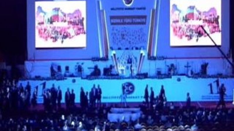 Kıraç'tan MHP kurultayına özel şarkı