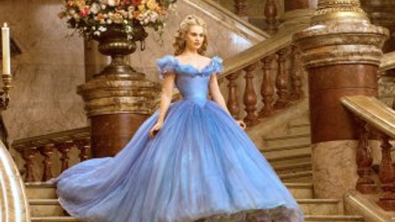 Cinderella filminde ince bel krizi