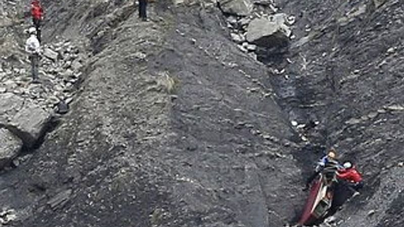 Fransa'da düşen uçağın kara kutusu çözüldü