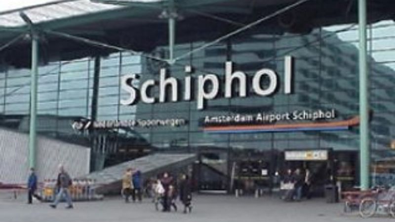 Amsterdam'da tüm uçuşlar iptal edildi