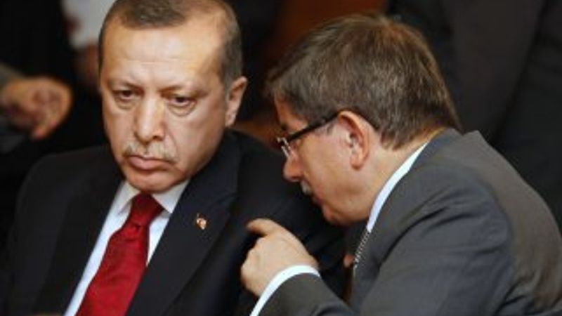 Davutoğlu Erdoğan'a rehine olayı hakkında bilgi verdi