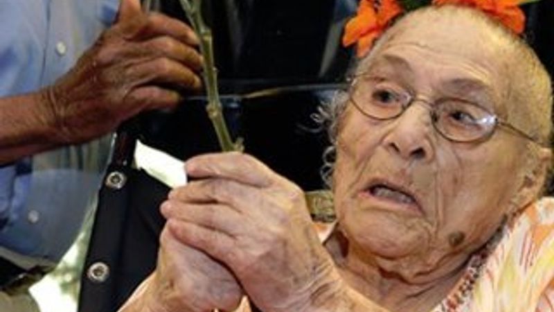 Dünyanın en yaşlı kişisi Gertrude Weaver