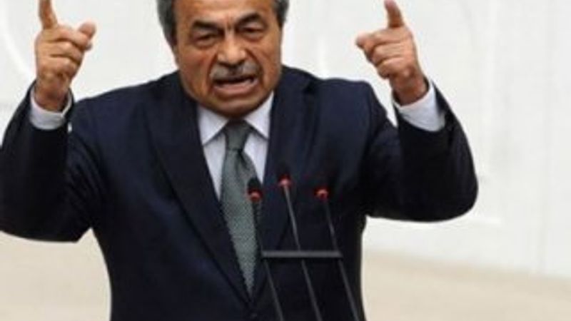 Kamer Genç aday olmadı