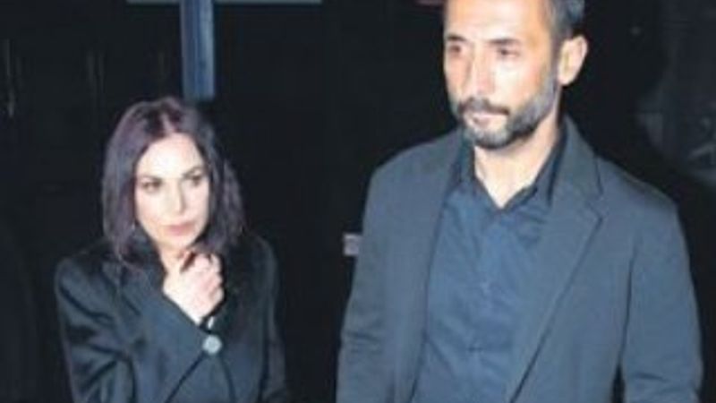 Şenay Gürler sevgilisiyle yakalandı