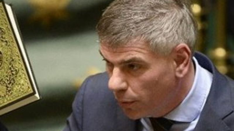 Belçikalı ırkçı partiden Müslümanları gönderme kampanyası