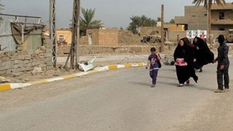 IŞİD Ramadi'yi kuşattı