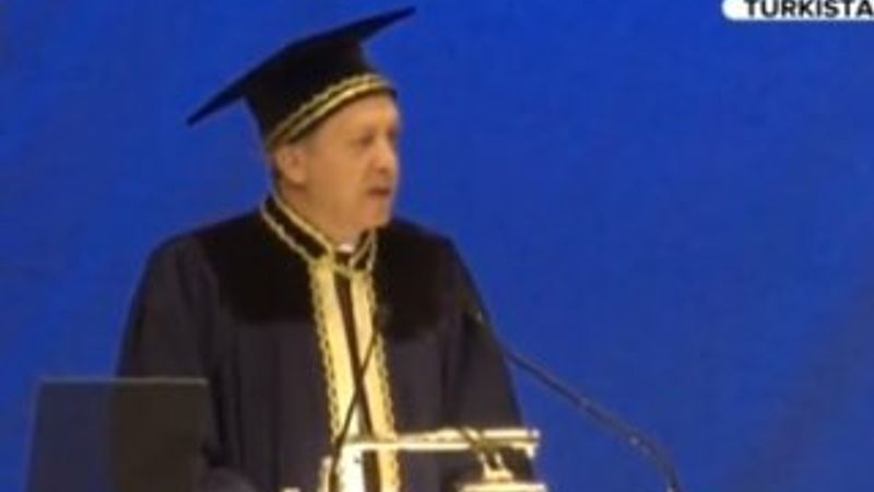 Cumhurbaşkanı Erdoğan fahri doktora töreninde