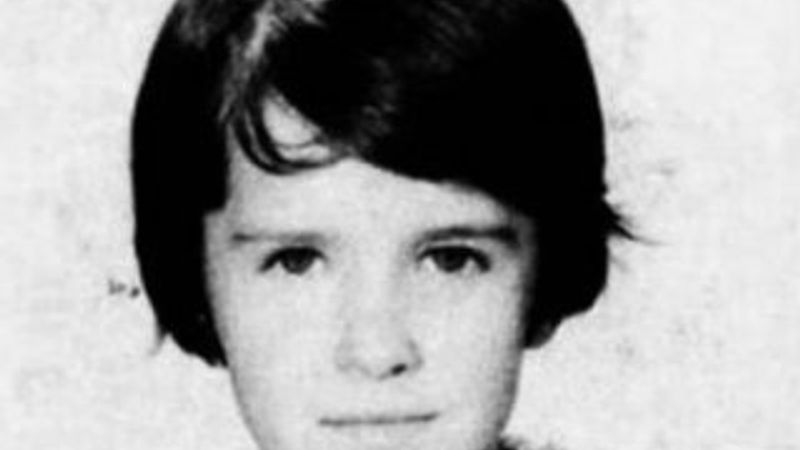 Burcu Esmersoy'un çocukluk fotoğrafı