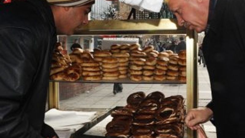 Cumhurbaşkanı Erdoğan'dan simitçiye ziyaret