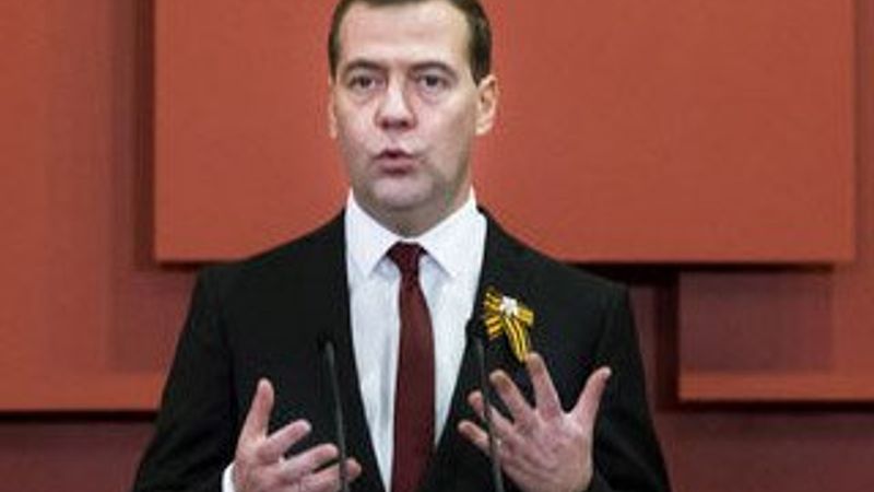 Rusya Başbakanı Medvedev de soykırım dedi