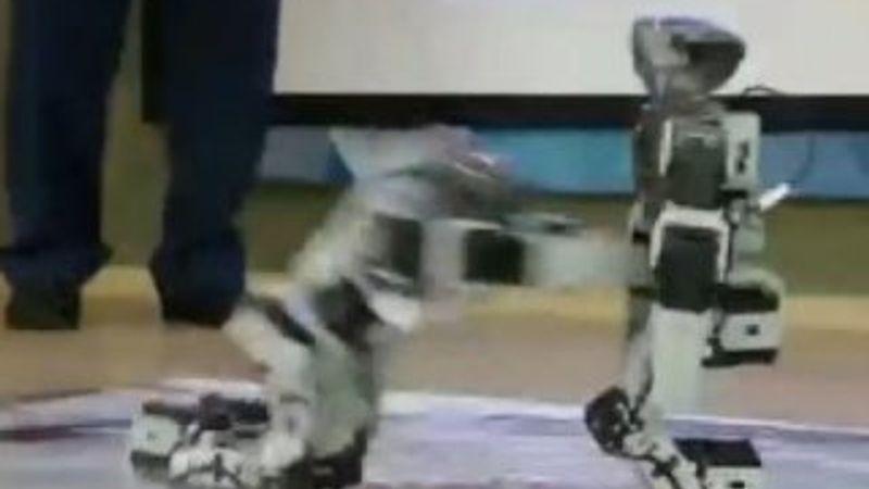 Kırgızistan'da robot savaşları İZLE