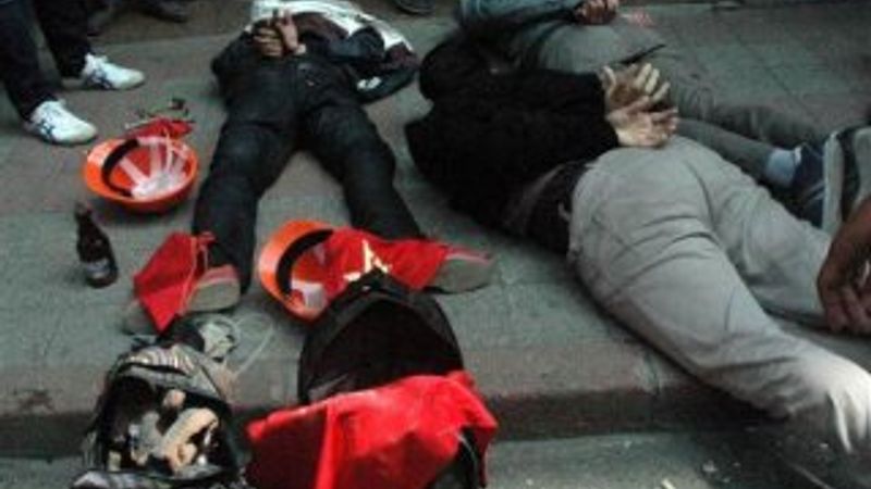 Polise molotof kokteyli atanlar gözaltına alındı