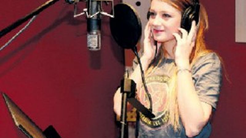 Gizem Karaca: Kalbim boş gönlüm hoş
