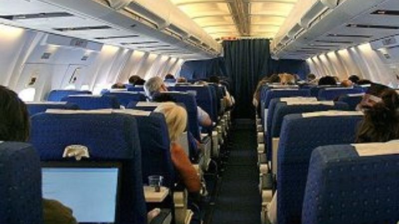 Uçakta sözlü tacize bin lira ceza