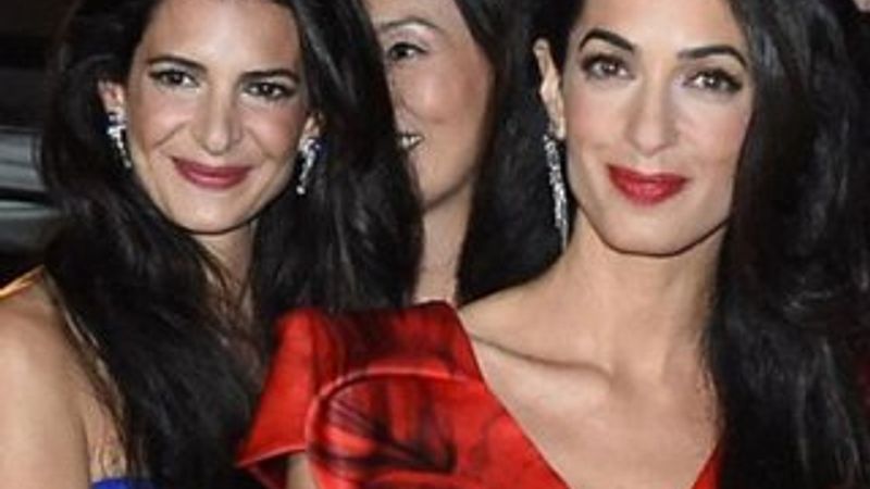 Amal'ın kardeşi de ünlü oldu