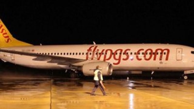 Pegasus uçağına bomba ihbarı asılsız çıktı