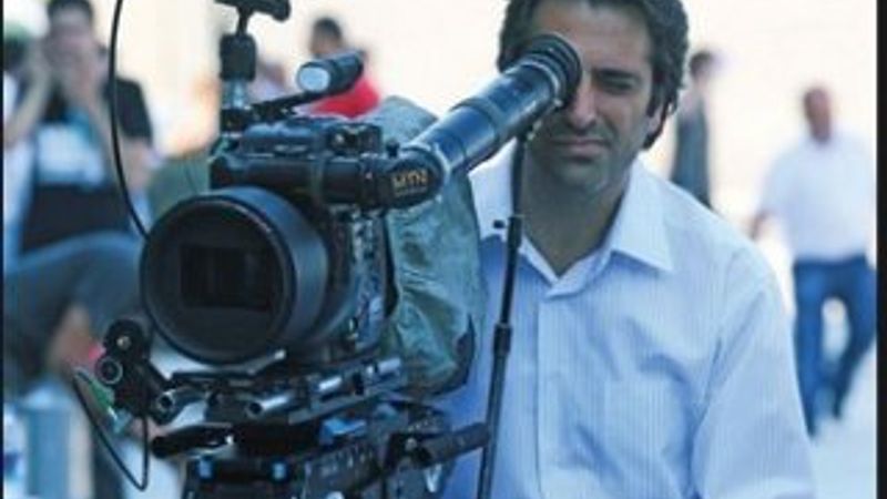 Mahsun Kırmızıgül sevgilisiyle görüntülendi