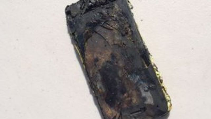 Kanada'da şarjdaki iPhone 6 patladı