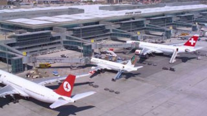 Atatürk Havalimanı’ndan iniş-kalkış rekoru