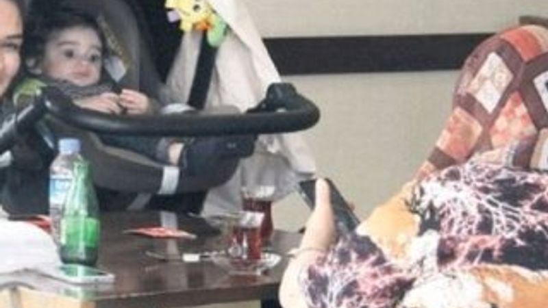 Emrah'ın aile saadeti