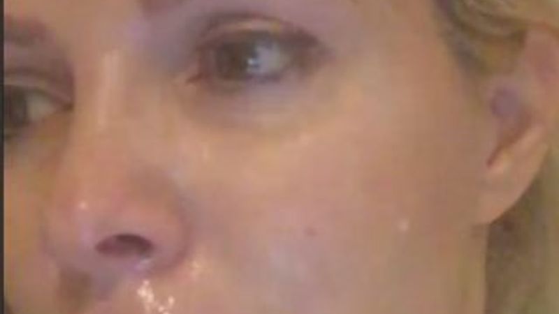 Ömür Gedik ölen kedisi için ağladı