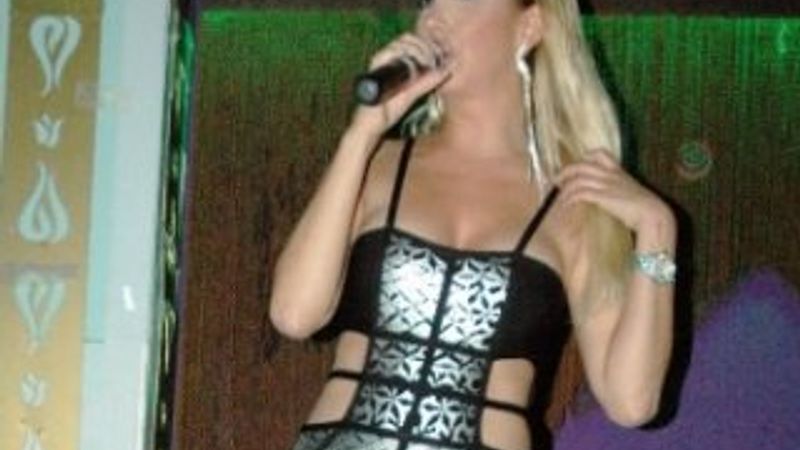 Tuğba Özerk'in sahne tulumu