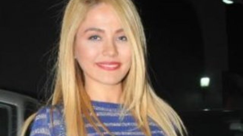 Burçin Abdullah sarışın oldu