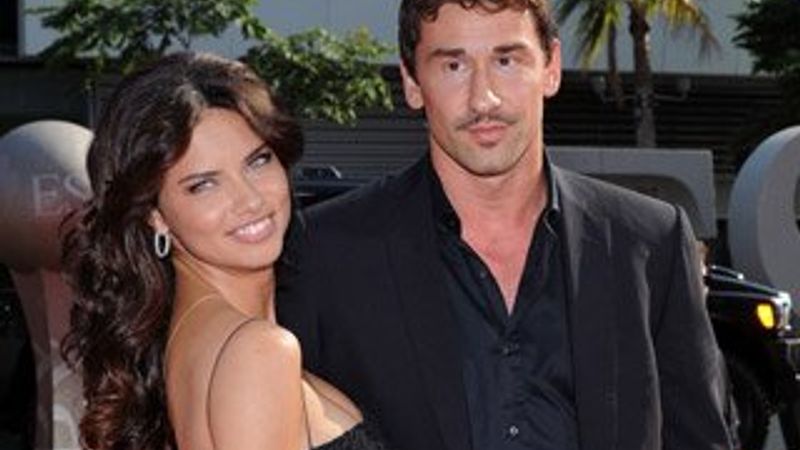 Adriana Lima ve eski kocası Marko yeni sevgilileriyle