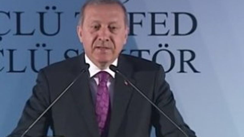 Cumhurbaşkanı Erdoğan otobüs şoförleriyle buluştu