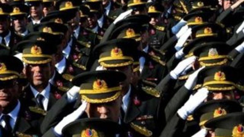 AYM'den nikahsız yaşayan subaylar hakkında karar