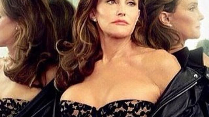 Kardashian'ın üvey babasından ilk kadın pozu