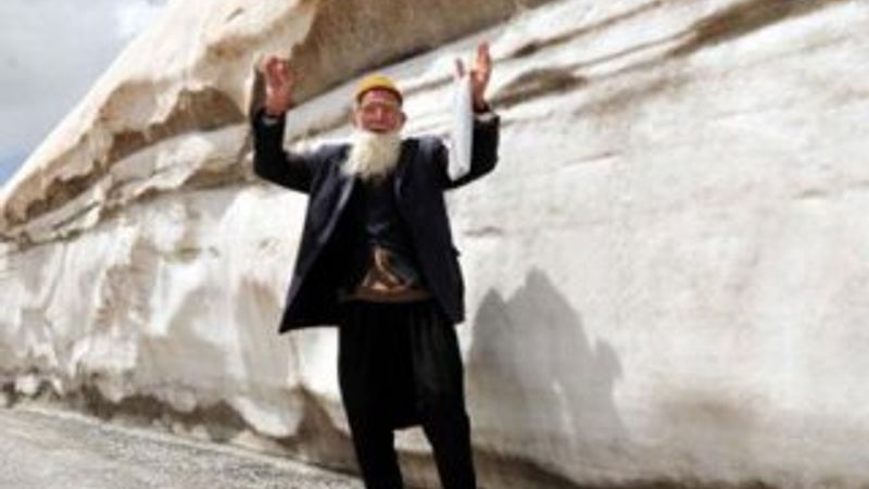 Van'daki karların yüksekliği duvar boyutunda