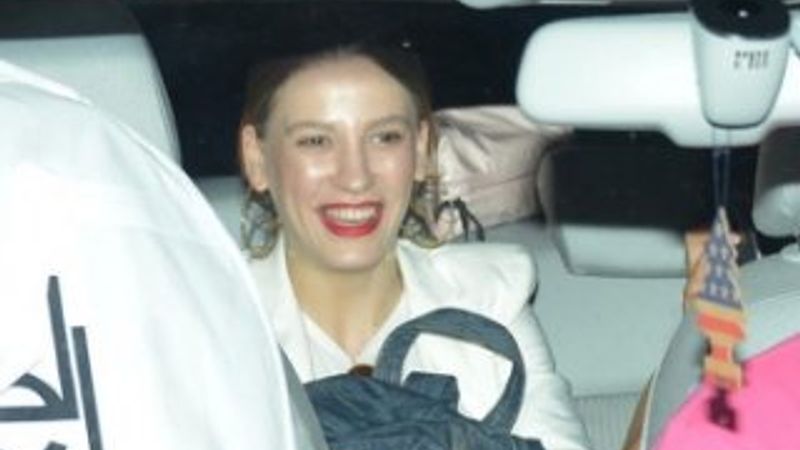 Serenay Sarıkaya eski sevgilisine döndü