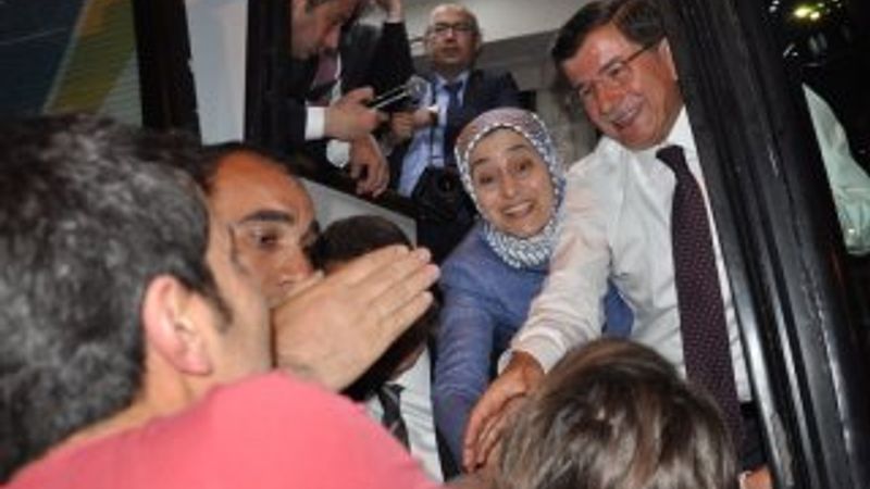Ahmet Davutoğlu'ndan seçim sonuçlarına ilk yorum
