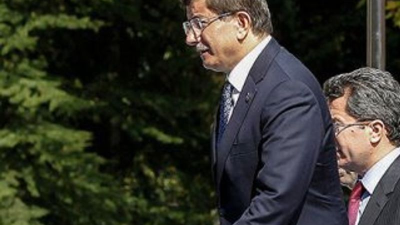 Başbakan Davutoğlu kabineyi topladı