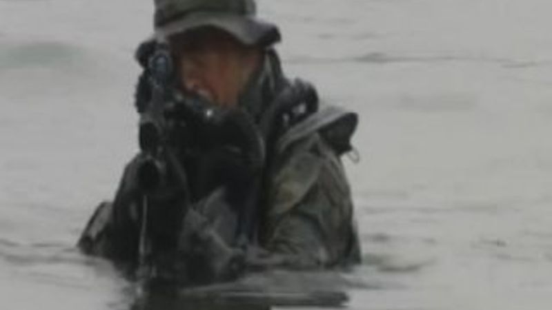 SAT komandolarından nefes kesen tatbikat görüntüleri