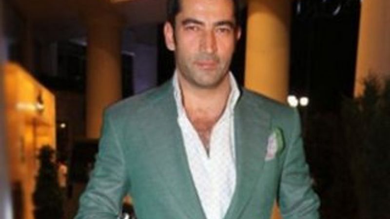 Kenan İmirzalıoğlu bıyıklarını kesti