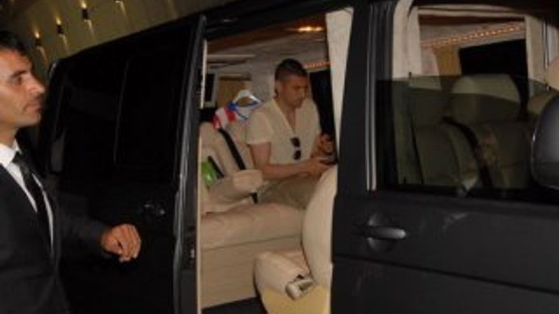 Burak Yılmaz aracına polis sireni taktırdı