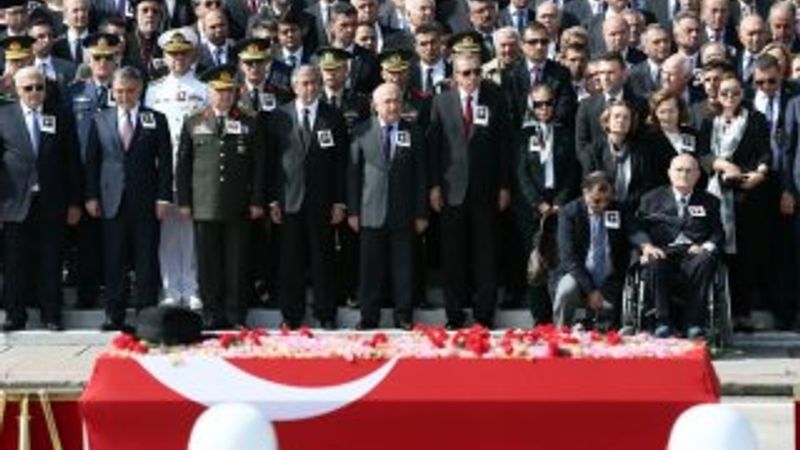 Demirel'in cenazesine katılan tek HDP'li Celal Doğan