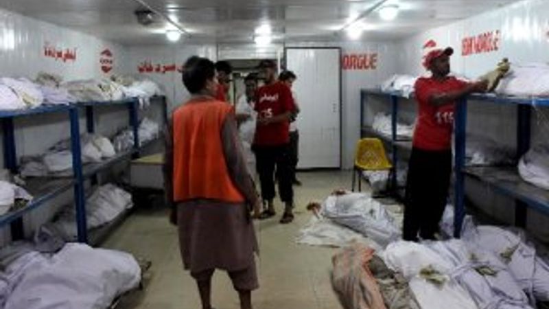 Pakistan'da aşırı sıcaklardan yüzlerce kişi öldü