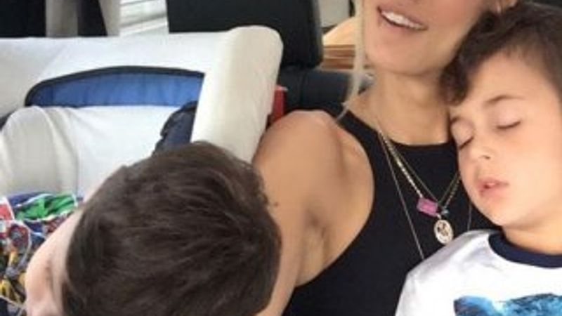 Emre Altuğ'dan Çağla Şikel'e 'öksüz kaldım' iması