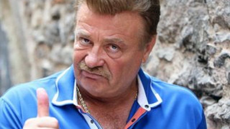 Nuri Alço hastaneye kaldırıldı