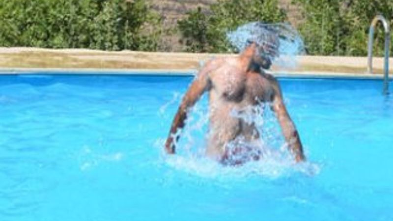 Çukurcalıların olimpik havuz keyfi