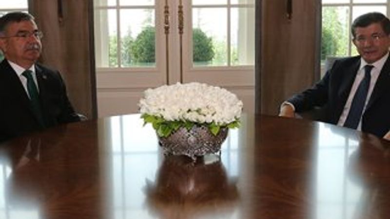Başbakan Davutoğlu İsmet Yılmaz ile görüştü
