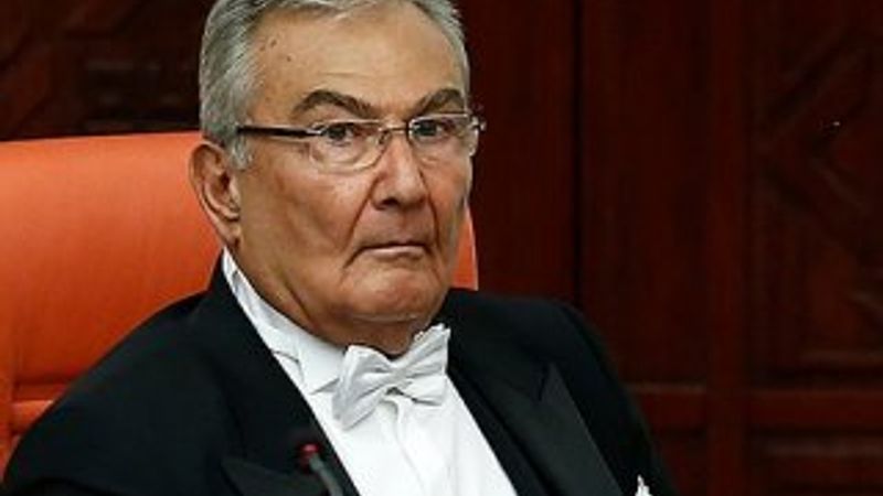 Deniz Baykal görevi İsmet Yılmaz'a devretti